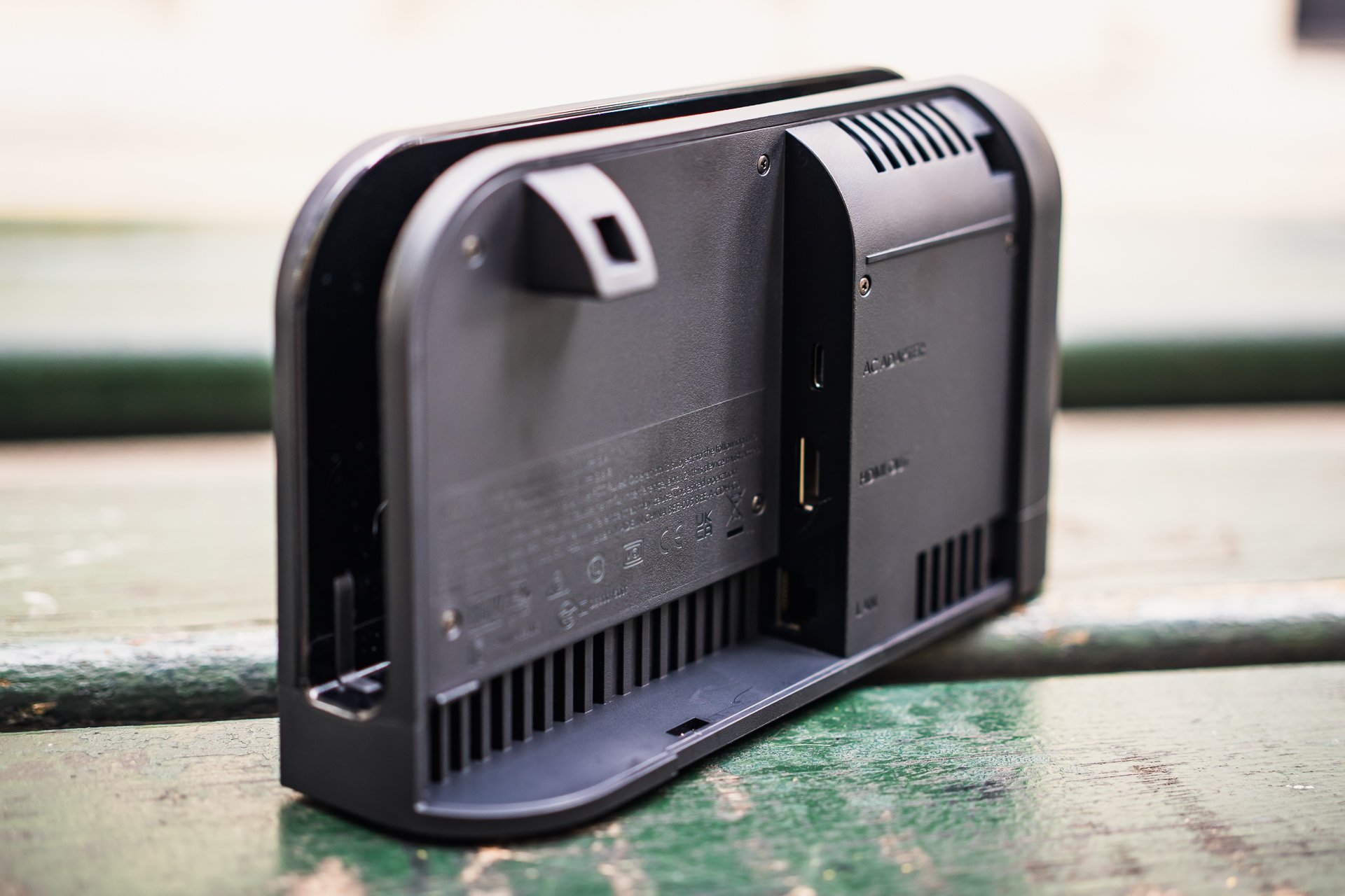 Test-Nintendo-Switch-2-dock-dos.jpg