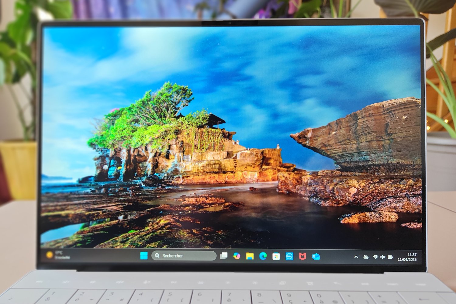 Dell-XPS-13-9345-Snapdragon-Test-ecran.jpg