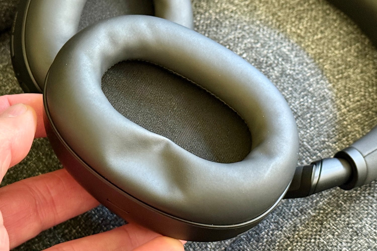 Sony-WH-1000XM6-8.jpg