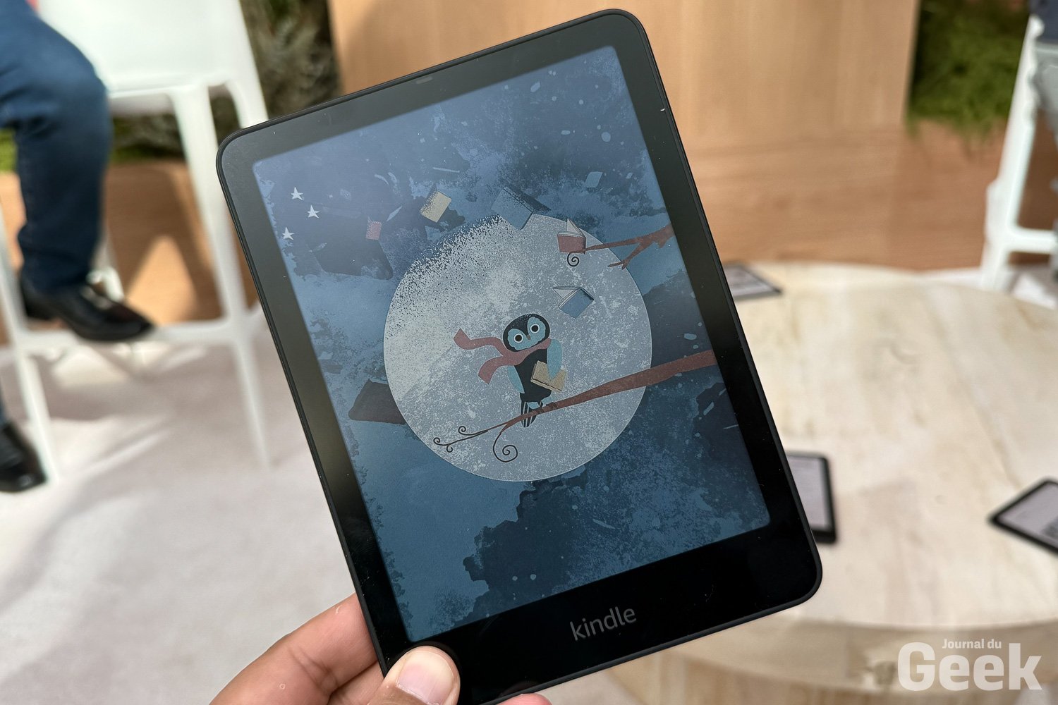 Amazon-Kindle-Colorsoft-Live-01.jpg