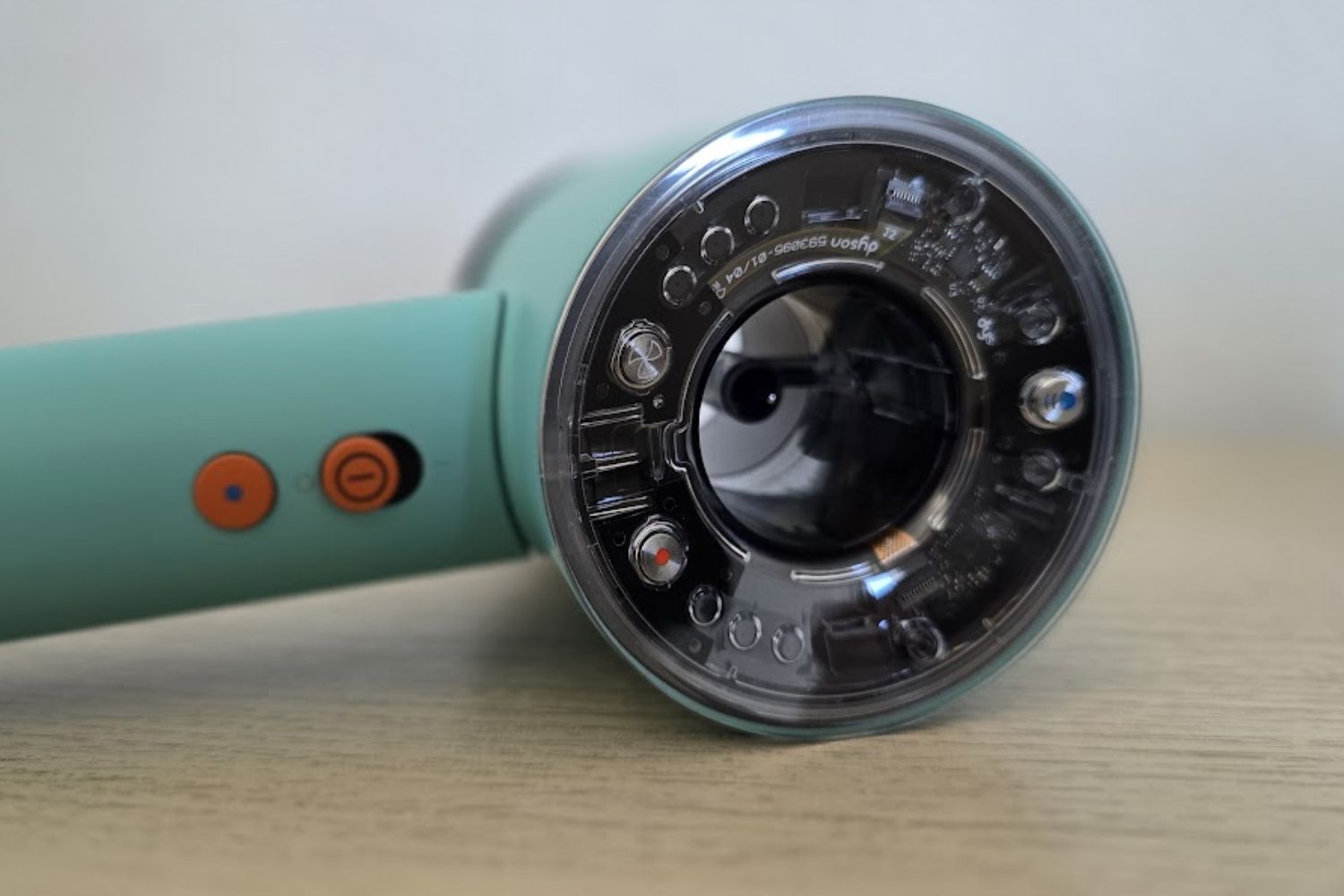 dyson-supersonic-nural-1.jpg