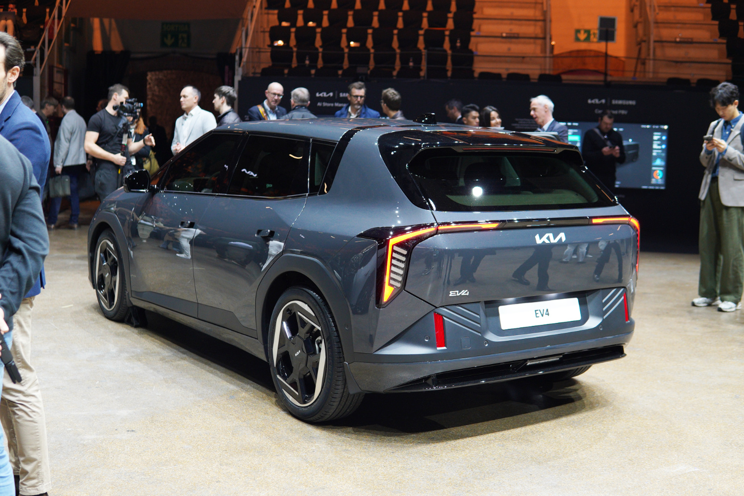 kia-ev4-arriere.jpg