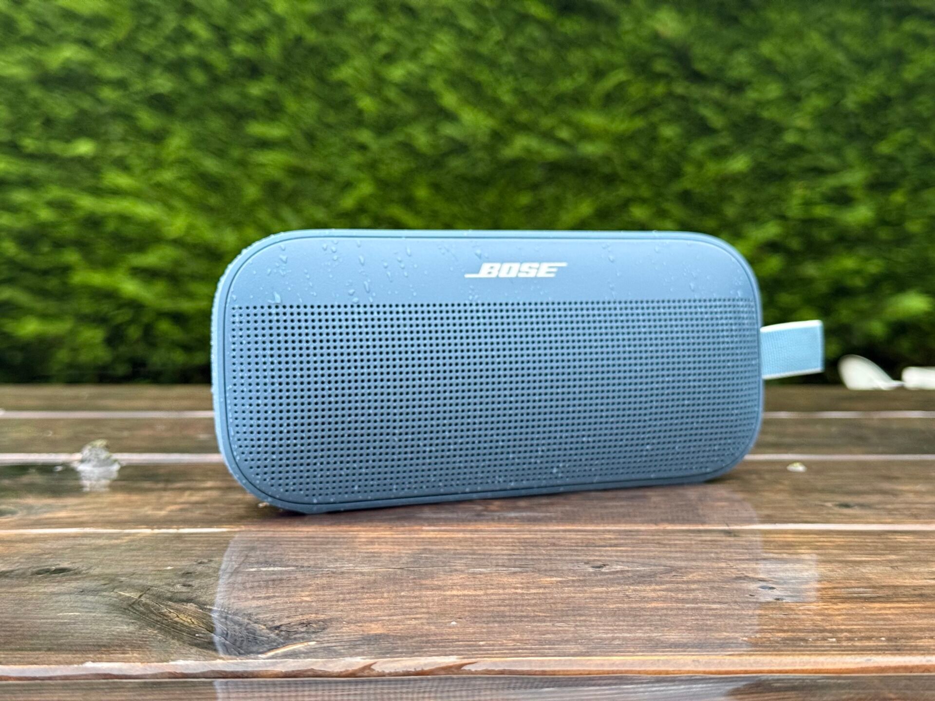 Bose-SoundLink-Flex-v2-17.jpeg