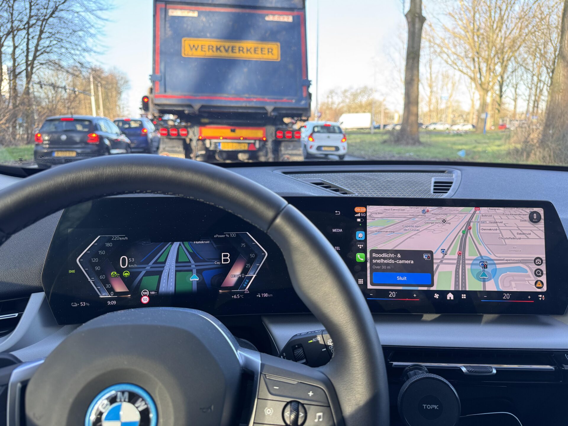 waze-affichage-tete-haute-carplay.jpeg