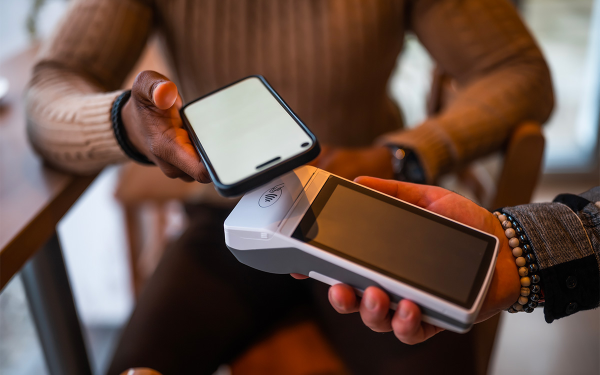 paiement-smartphone-illustration-2.jpg