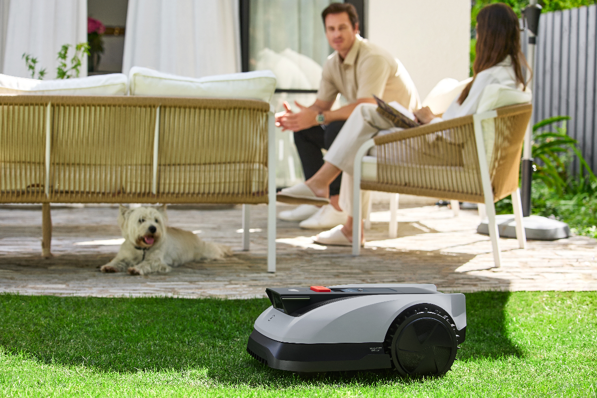 Ecovacs-tondeuse.jpg