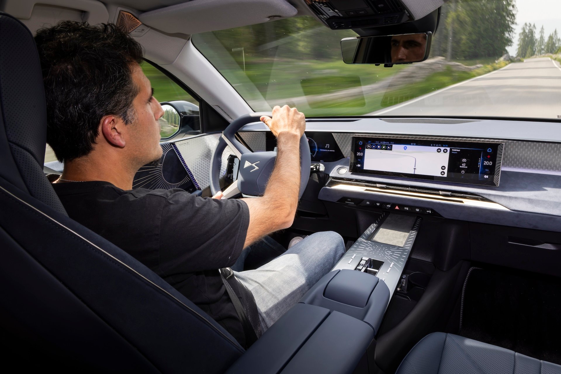 Essai-DS-N%C2%B08-8.jpg