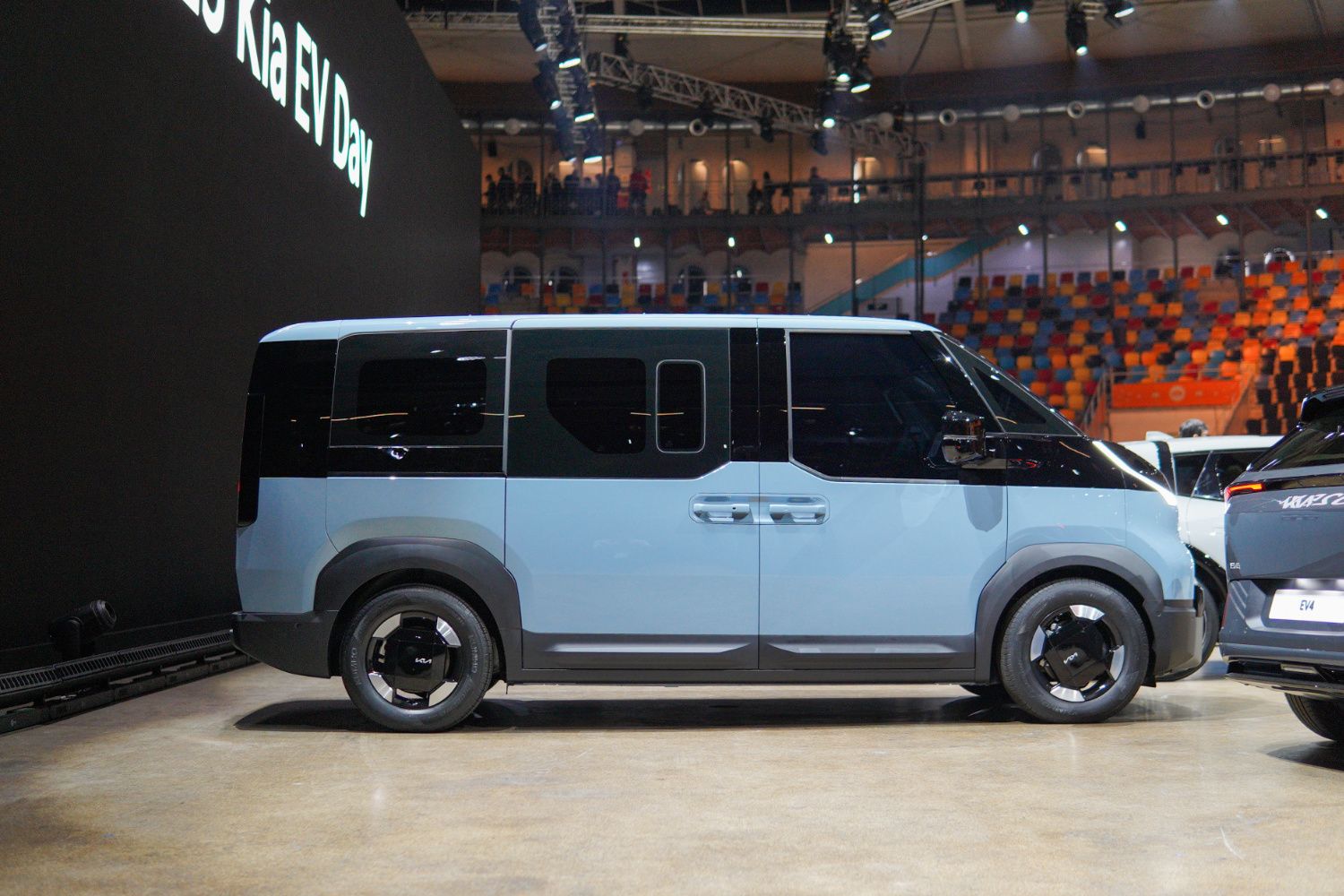 kia-pv5-fourgon.jpg