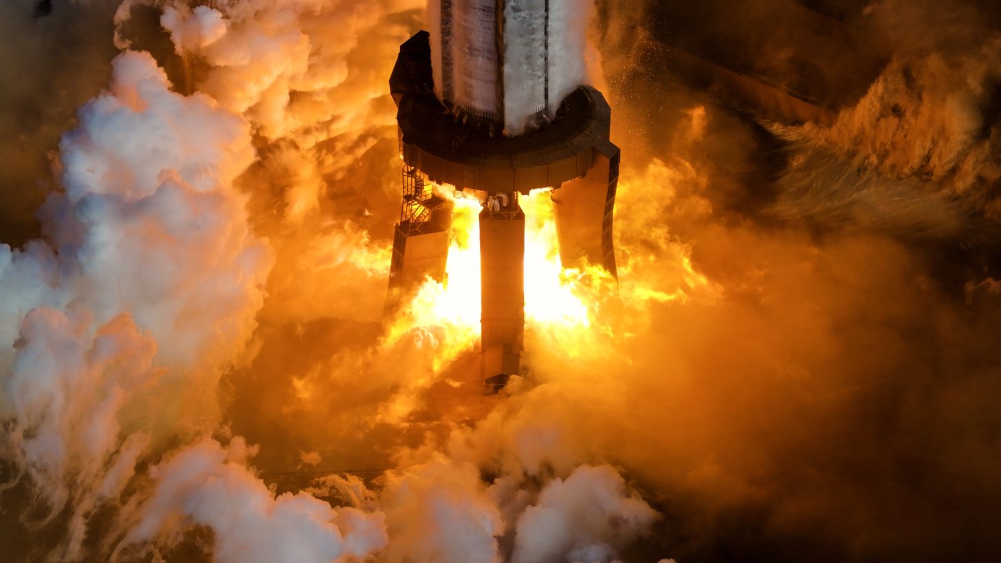 STARSHIP-FLIGHT-9-STATIC-FIRE-2-1456x819.jpeg