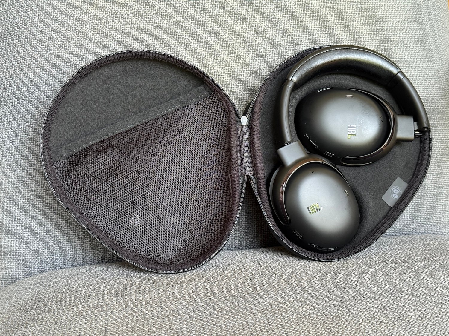 JBL-Tour-One-M3-26.jpg