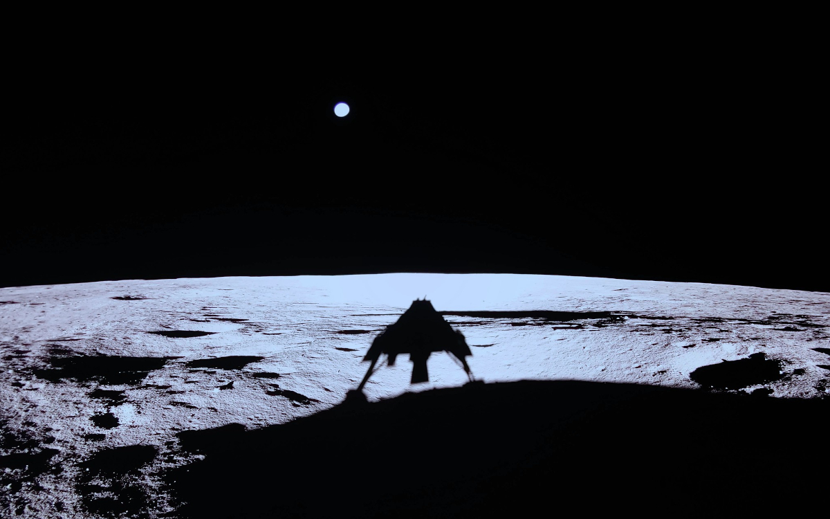 lune-blue-ghtost-mission-1.jpg