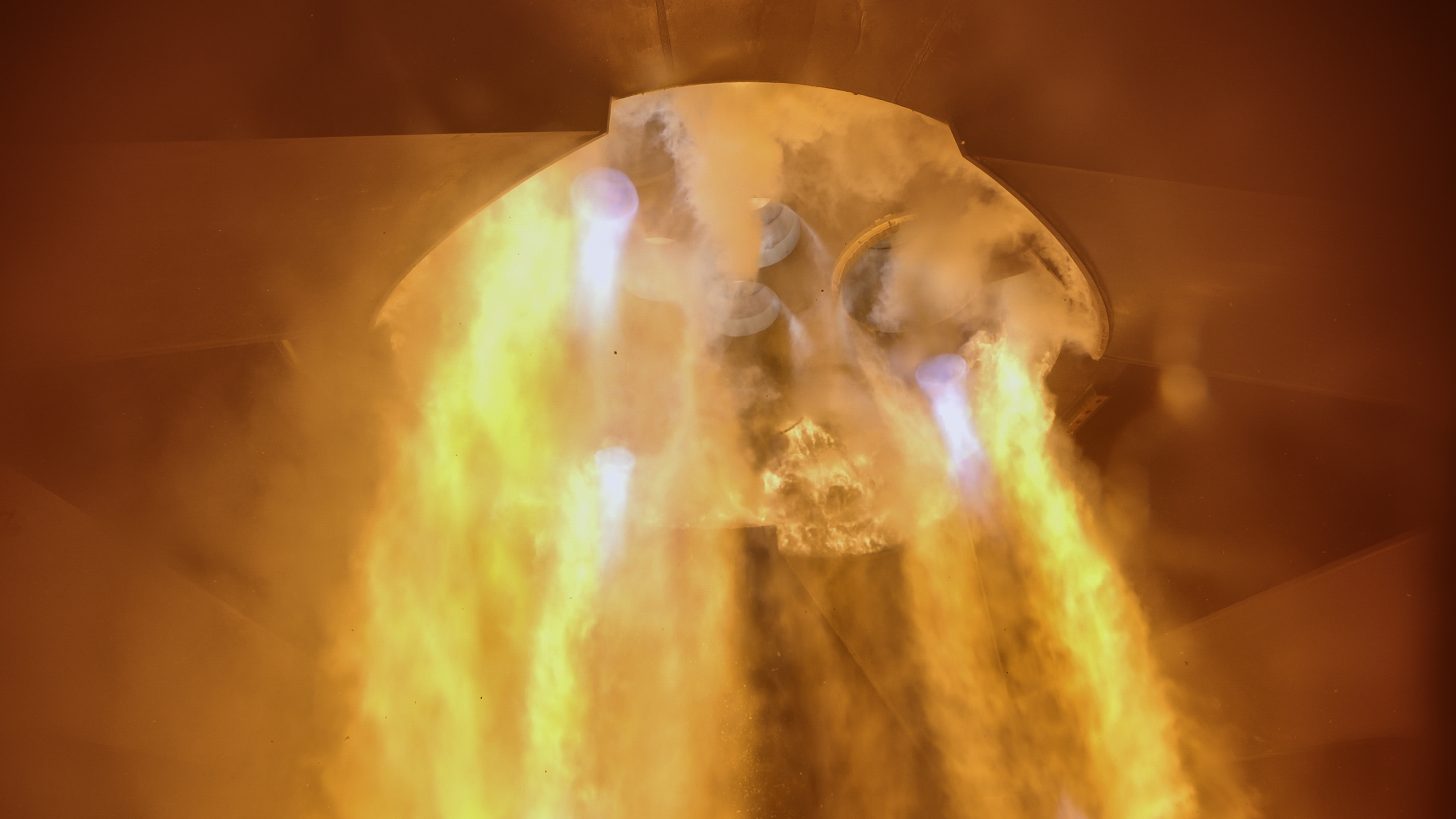 STARSHIP-STATIC-FIRE-2-1456x819.jpeg