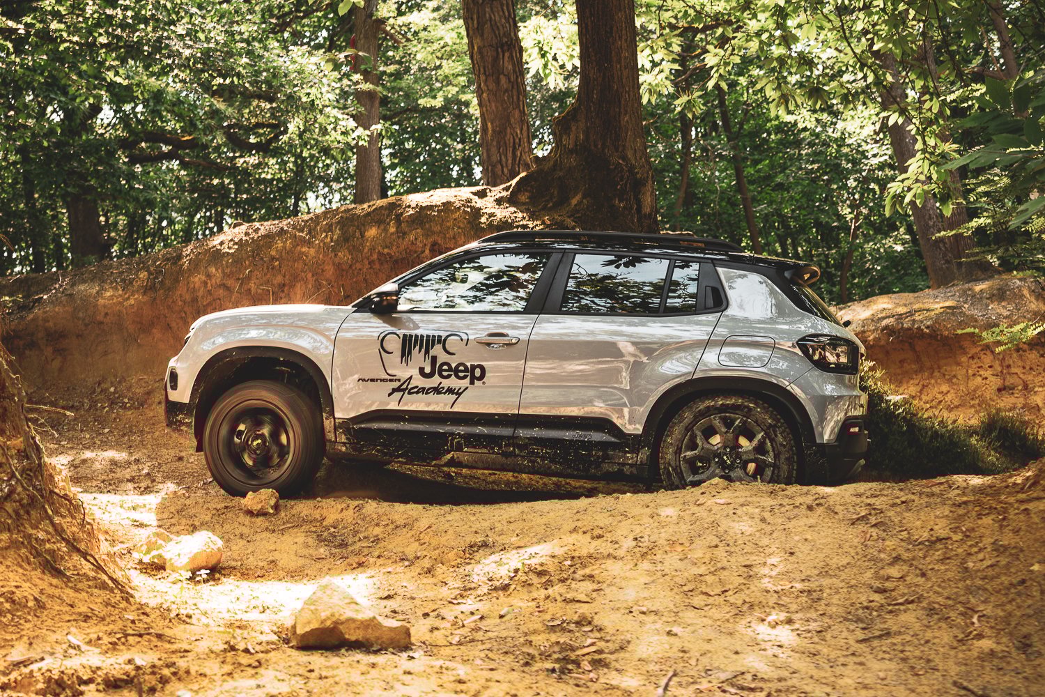 Jeep-Avenger-4xe-13.jpg