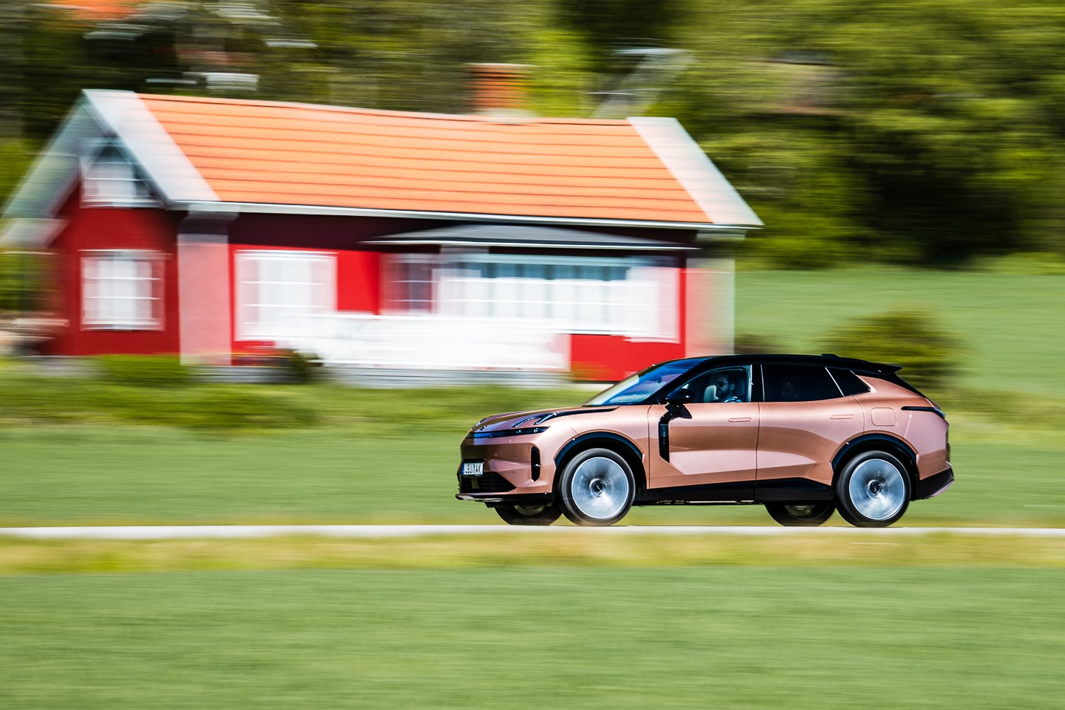 Lynk-Co-08-16.jpg