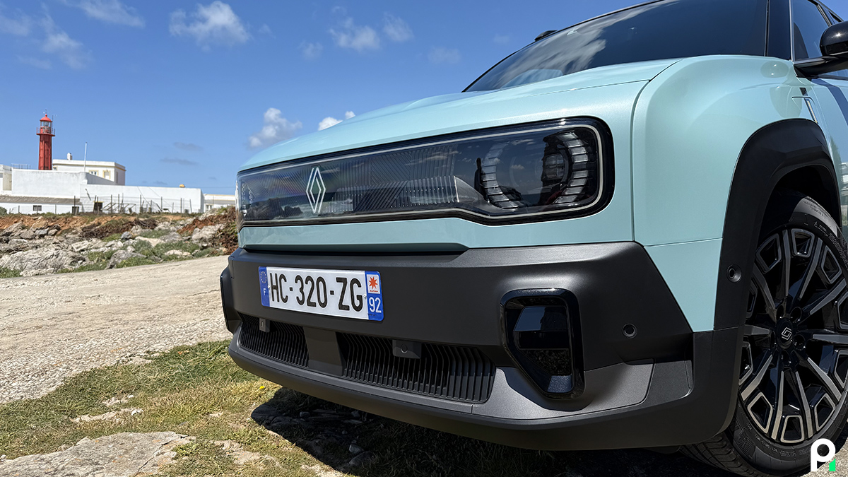 renault-4-e-tech-electric-02.jpg