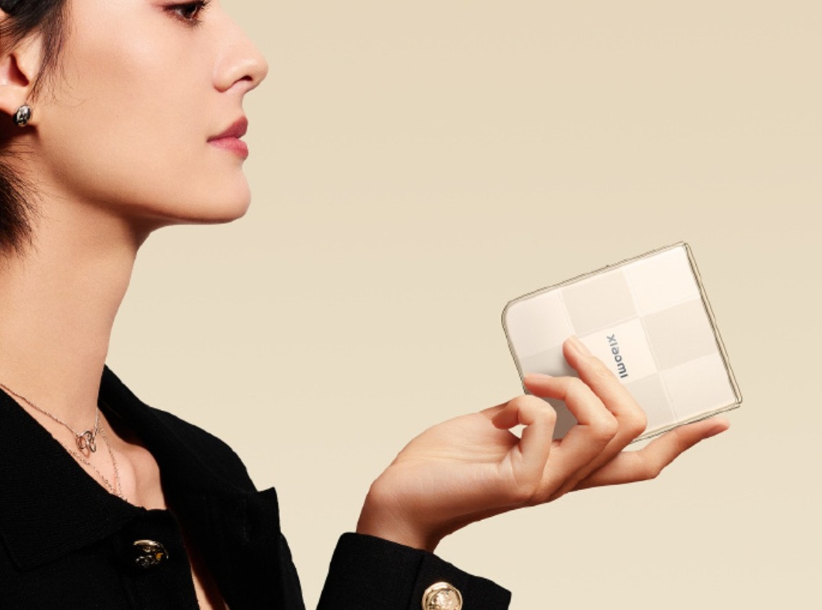 xiaomi-mix-flip-2.jpg