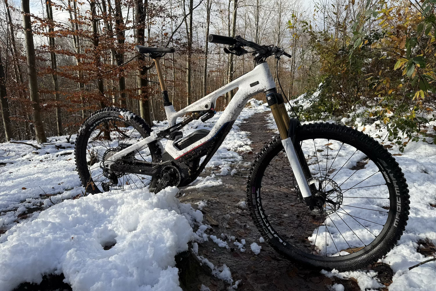 VTT-Lapierre-GLP-III-SE-Alpine-Edition-8.jpg