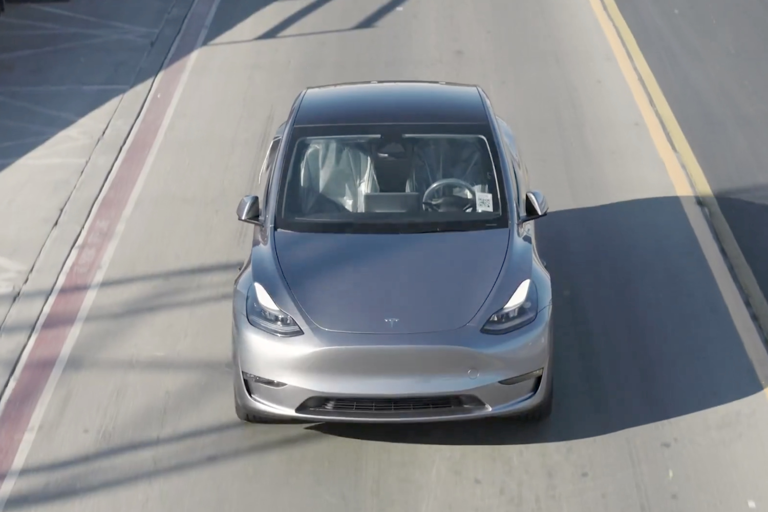tesla-model-y-autonome-fsd.jpg