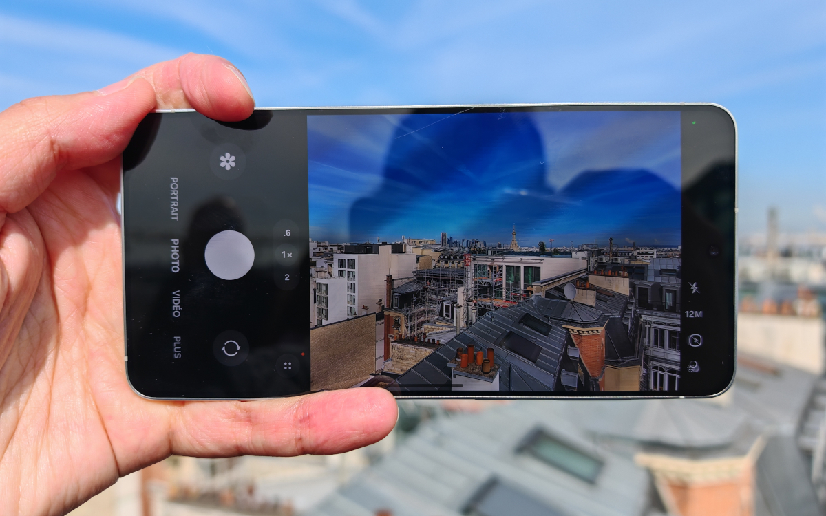 samsung-galaxy-s25-edge-prise-en-main-4.jpg