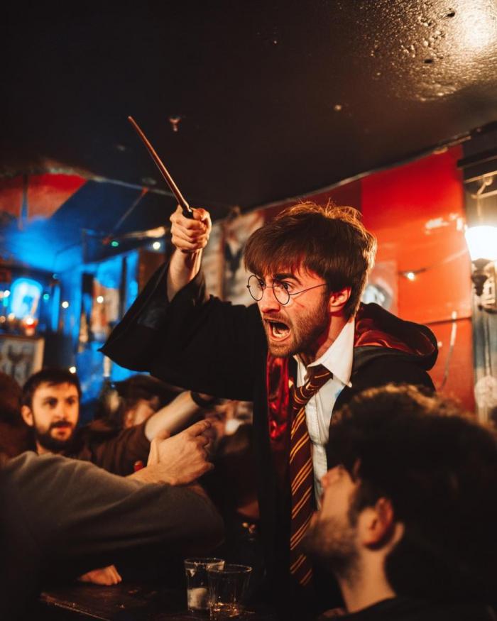 ceaeb_harrypotteraupub15.jpg