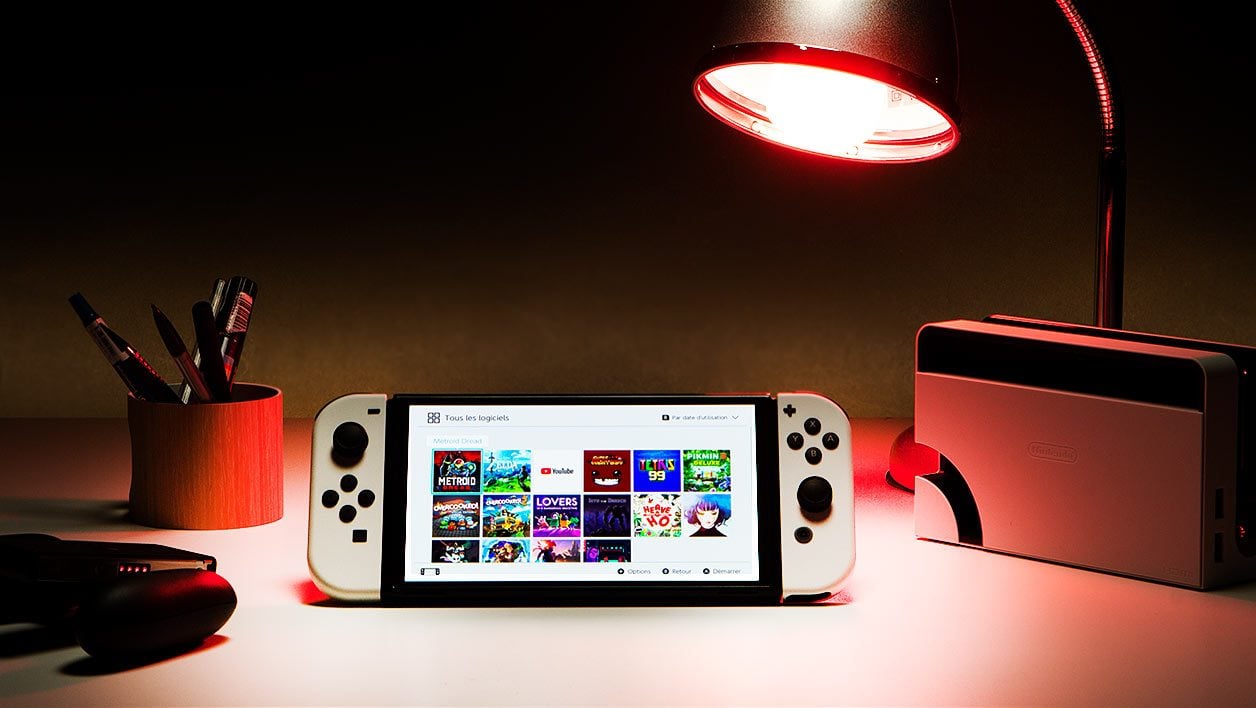 Switch-OLED-1.jpg