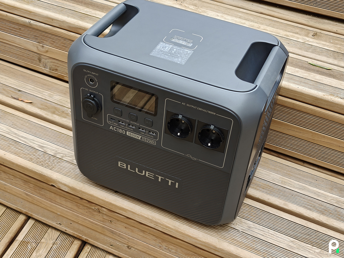 Bluetti-AC180-4.jpg