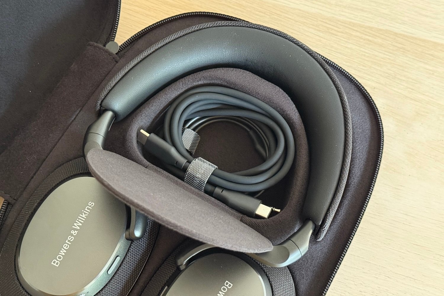 Bowers-Wilkins-Px7-S3-13.jpg
