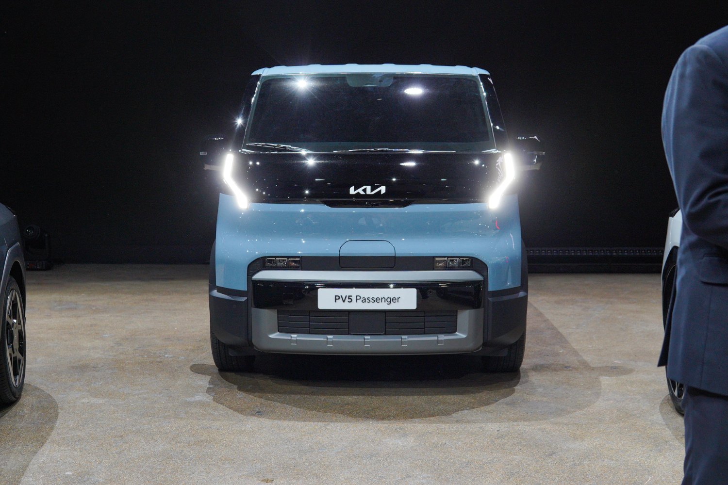 kia-pv5-passenger.jpg