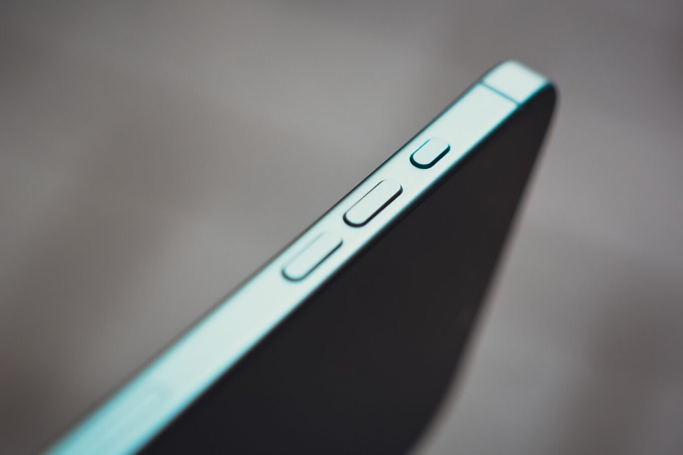 Apple-iPhone-16-Plus-test-6-1360x907.jpg