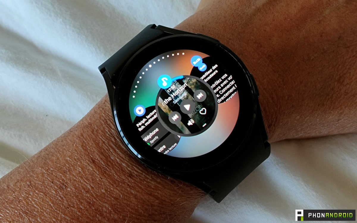 04-Samsung-Galaxy-Watch-4.jpg