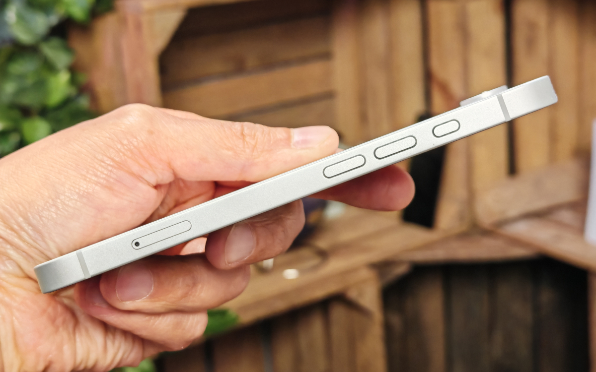 apple-iphone-16e-test-7.jpg