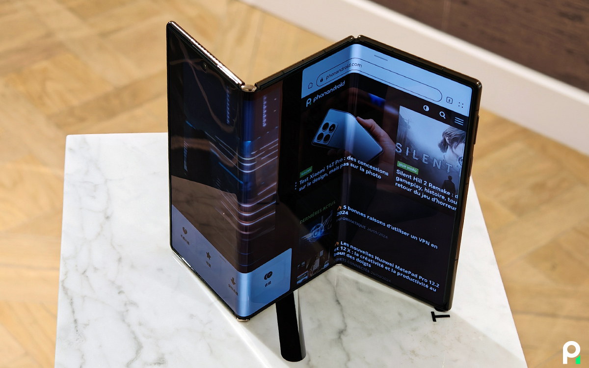 huawei-mate-xt-02.jpg