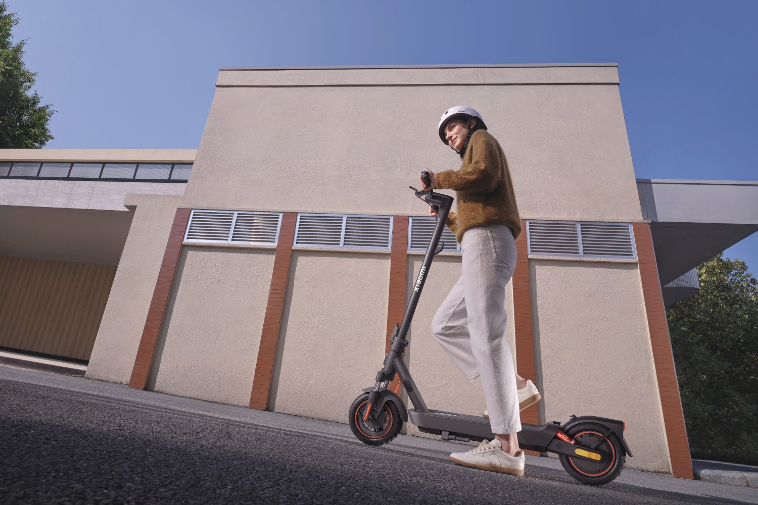 xiaomi-electric-scooter-5-max-2025.jpg
