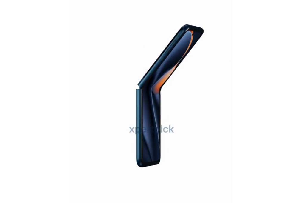 Motorola-Razr-60-Gibraltar-Sea.jpg