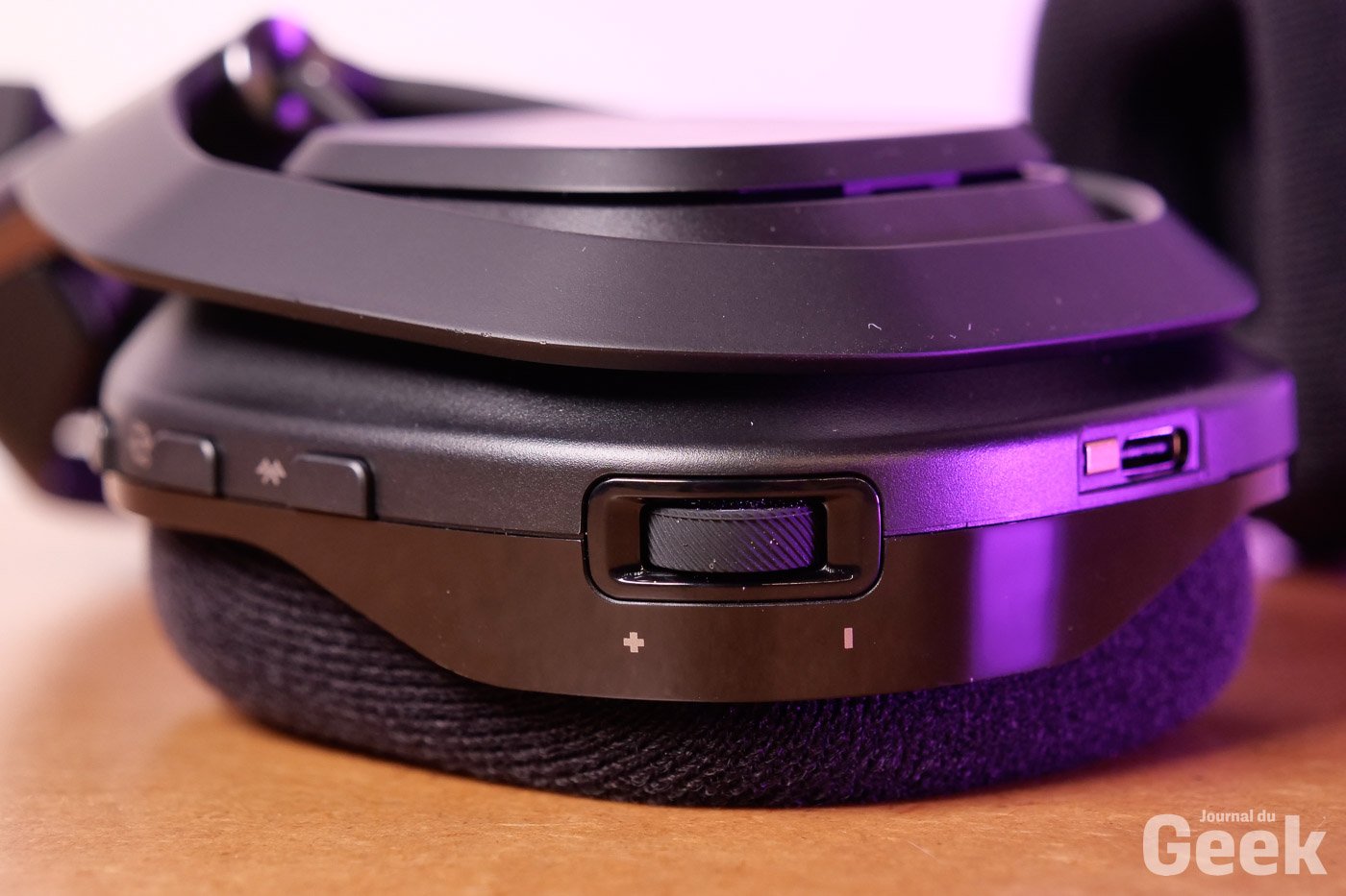 Logitech-Astro-A50-X-Live-14.jpg