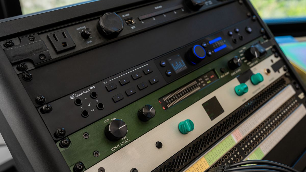 4zbvWFCawACDWGWwsX35Ac-1200-80.jpg