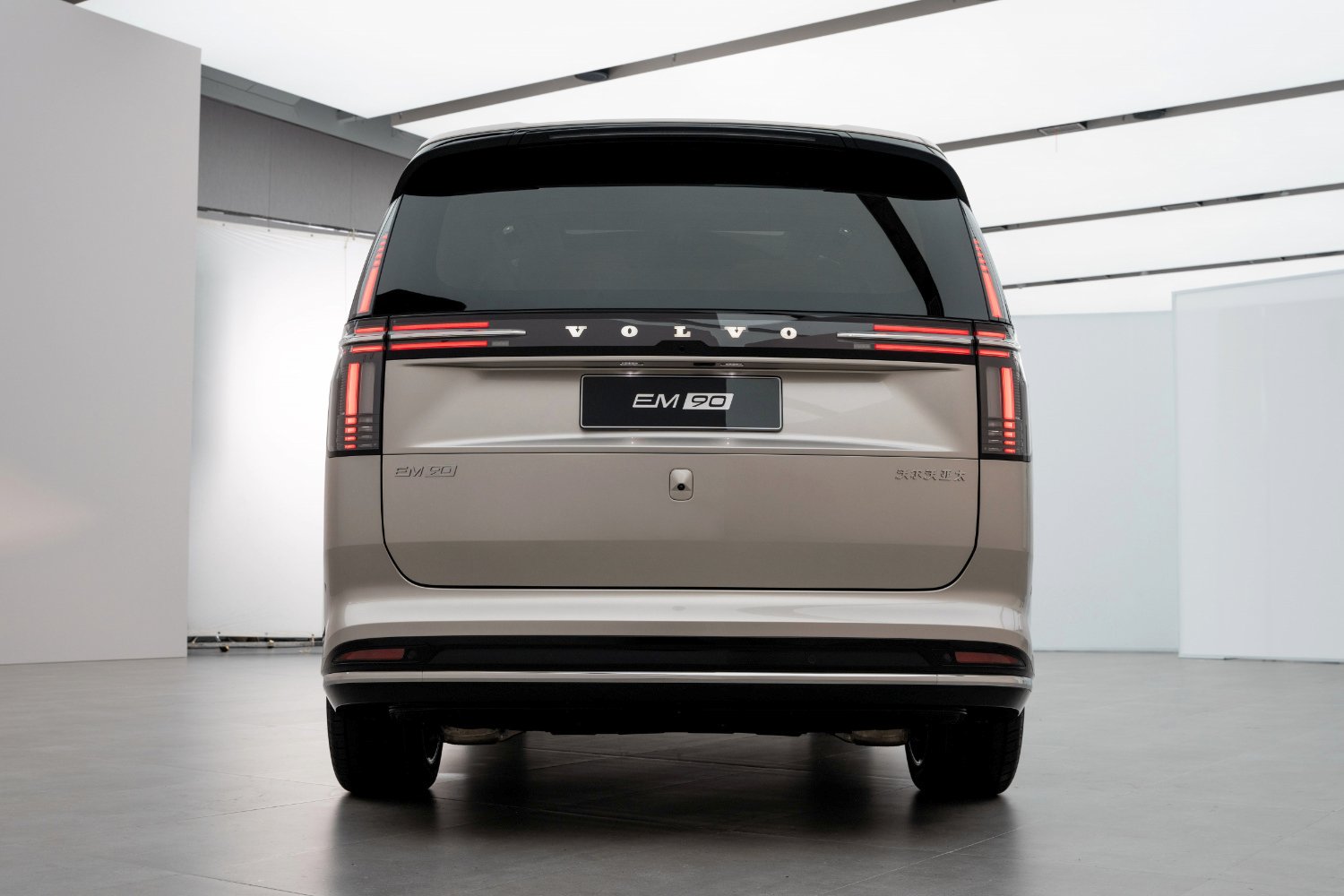 volvo-em90-ventes.jpg