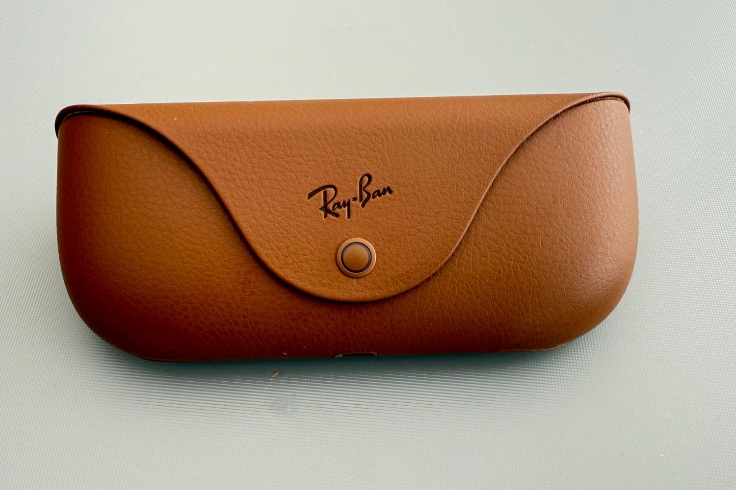 etui-meta-ray-ban.jpg