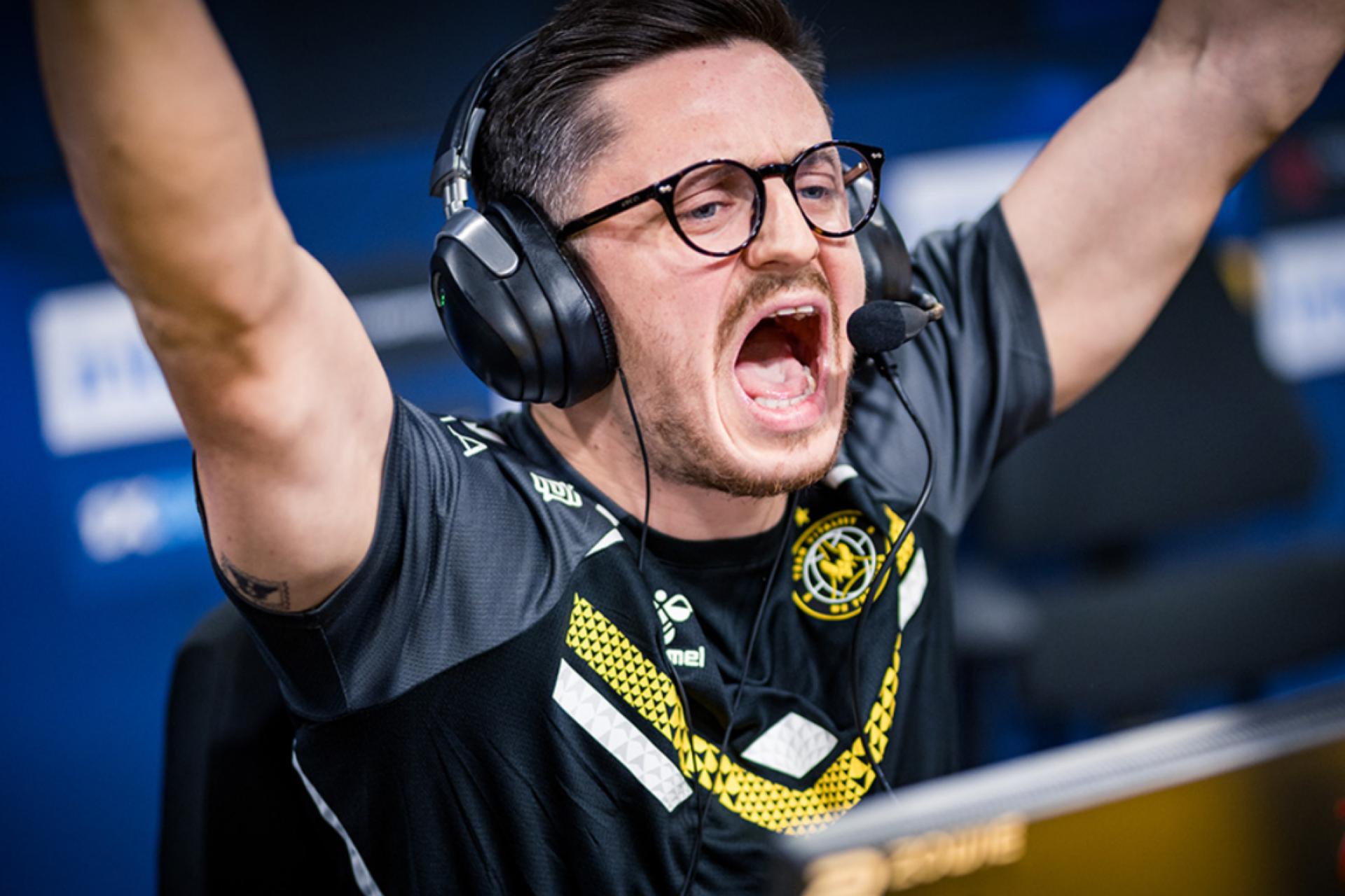 apex-Katowice.jpg