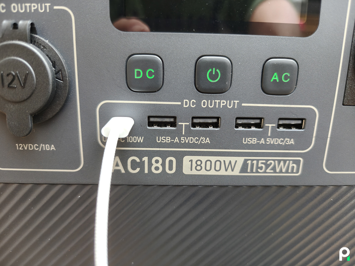 Bluetti-AC180-1.jpg